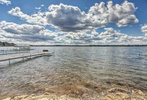 Lakefront Nisswa Cabin With Spacious Deck And Kayaks!