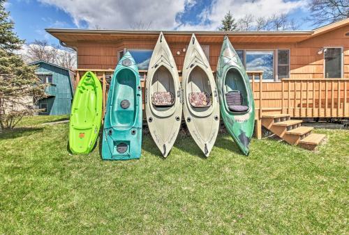 Lakefront Nisswa Cabin With Spacious Deck And Kayaks!