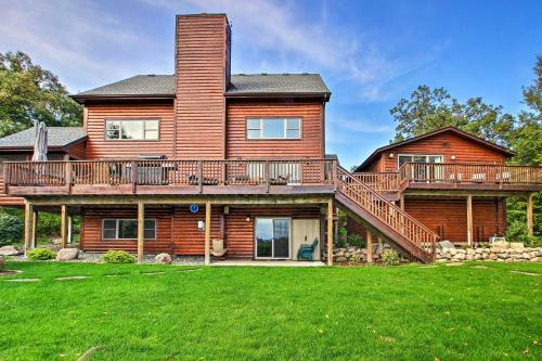 Lakefront Cabin In Pequot Lakes With Private Dock!