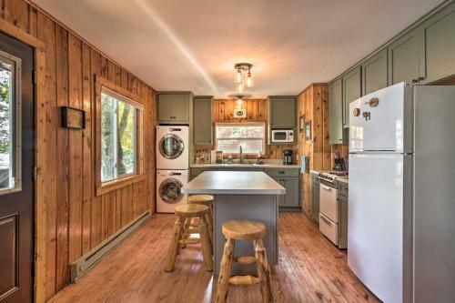 Waterfront Pequot Lakes Cabin With Dock And Sandy Beach