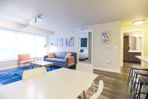 Kasa Minneapolis Uptown Apartments