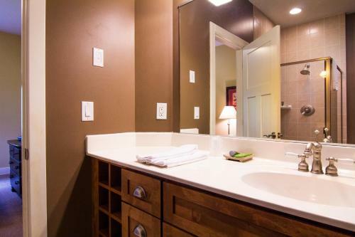 Hotel Larsmont Cottages