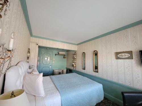 Hotel Lowell Inn