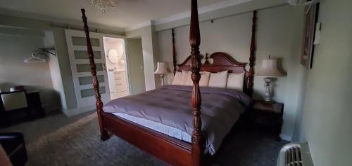 Hotel Lowell Inn