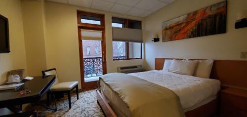 Hotel Lowell Inn