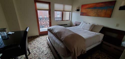 Hotel Lowell Inn
