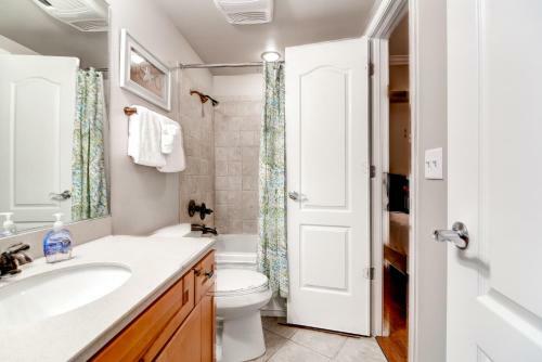 Apartamento Sleek Gulfport Condo With Ocean Views And Pool Access!