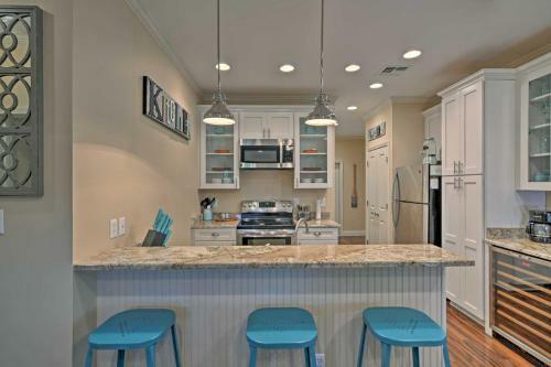 Bright Pass Christian Beach Home - Walk To Beach!