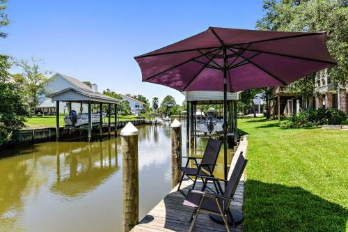 Waterfront Pass Christian Home With Bay Access!