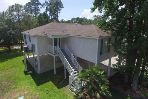 Waterfront Pass Christian Home With Bay Access!