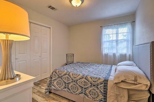 Long Beach Hideaway - Walk To Ocean, Shops, Bars!