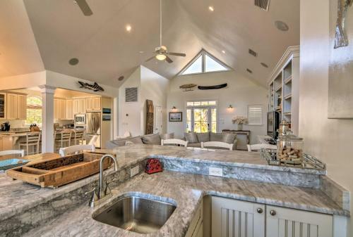 Spacious Pass Christian Home With Pool And Boat Launch