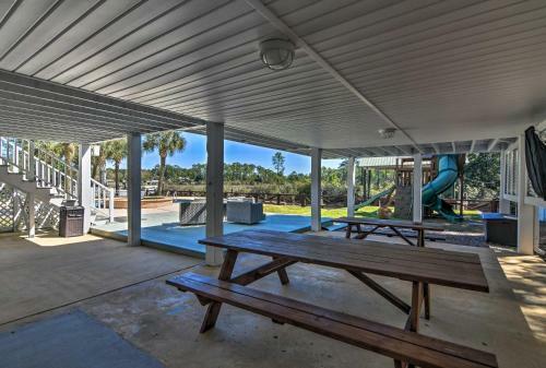 Spacious Pass Christian Home With Pool And Boat Launch