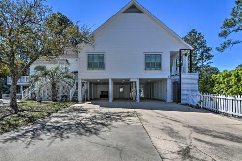 Spacious Pass Christian Home With Pool And Boat Launch