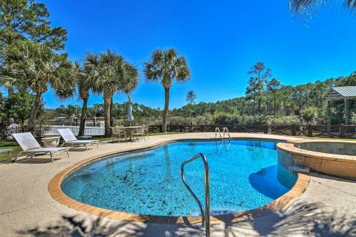 Spacious Pass Christian Home With Pool And Boat Launch
