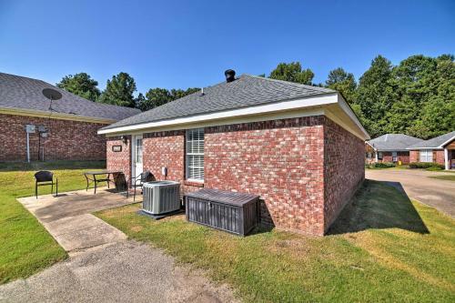Charming Oxford Home About 1 Mi To Ole Miss Campus
