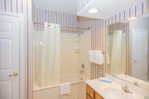 Spinnaker Condo In Heart Of Branson 1br Standard