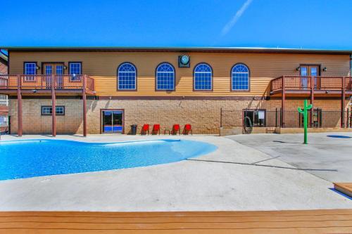 Condo 313