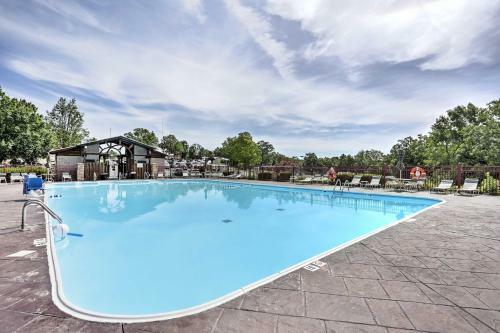Apartamento Condo With Community Pool On 18-hole Golf Course!