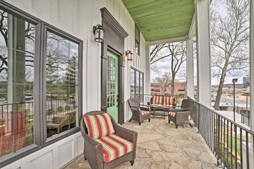 Downtown Branson Home With Pool Mins To The Landing!