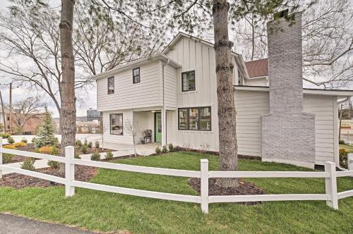 Downtown Branson Home With Pool Mins To The Landing!