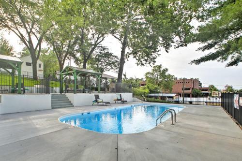 Branson Cottage With Pool Access About 10 Min To Downtown