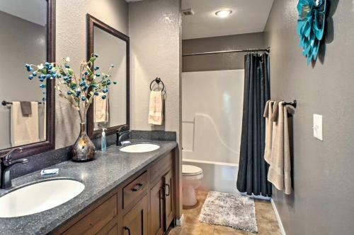 Apartamento Branson Condo With Pool Access - Walk To Table Rock!