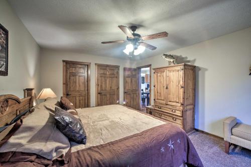 Rustic Lake Cabin- 1 Mi To Silver Dollar City