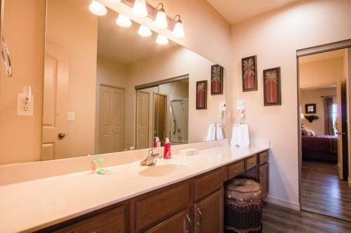 Apartamento Highrise Haven Condo