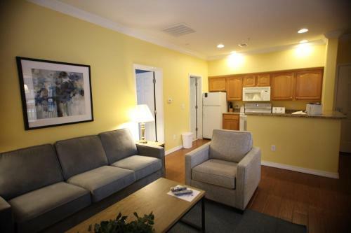 Spacious Condo Off Highway 76 Strip 1br Standard