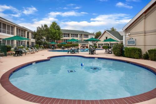 Spinnaker Suite Right By The Strip 2br Standard