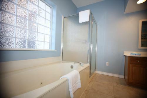 Gorgeous Branson Suite 2br Standard