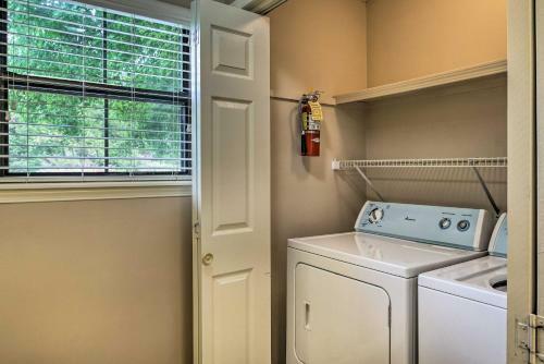 Apartamento Condo With Pool, 1 Mi To 76 Strip Entertainment