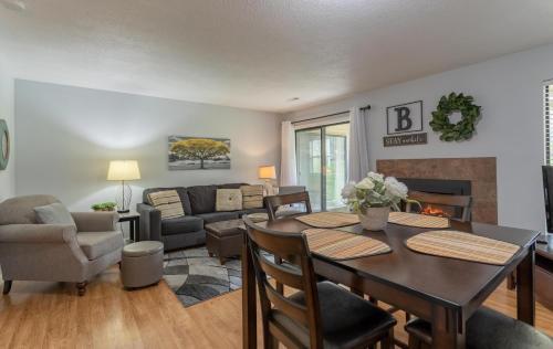 Apartamento Bubbling Brook Overlook Condo