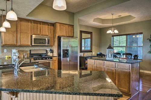Apartamento Condo With Table Rock Lake Views, 6 Mi To Strip