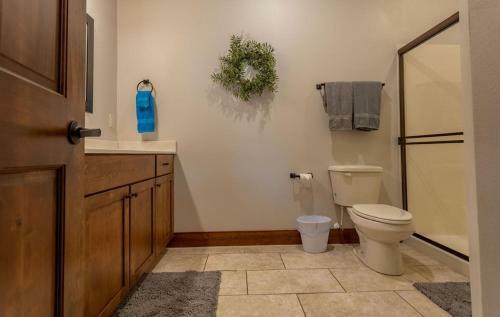 Rockwood Lake Lodge Home