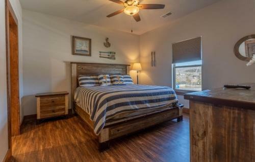 Rockwood Lake Lodge Home