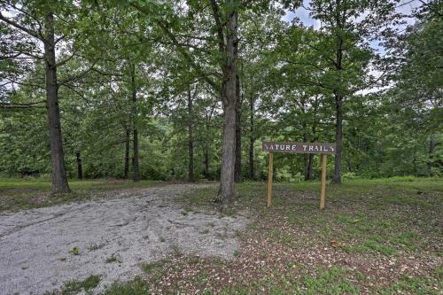Apartamento West Branson Condo 2 Miles To Silver Dollar City!