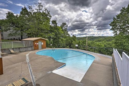 Apartamento West Branson Condo 2 Miles To Silver Dollar City!