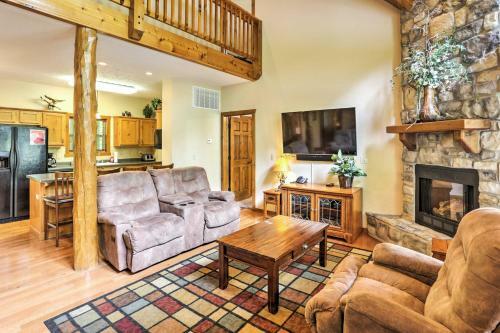 6br Branson Cabin In The Heart Of Branson!
