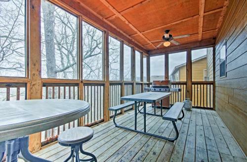 Updated Branson Home, 5 Min To Silver Dollar City!