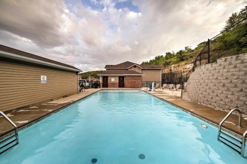 Apartamento Branson Condo With Pool Access And Deck, Mins To Strip