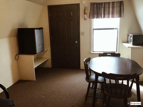 Hotel Bar M Resort & Campground