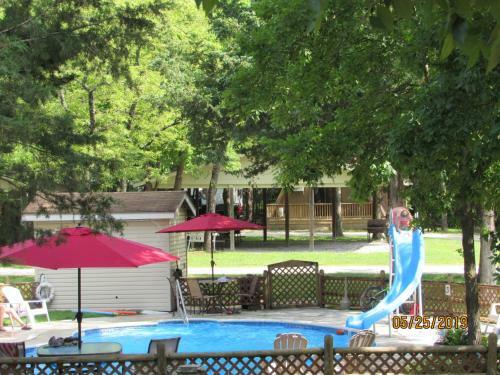 Hotel Bar M Resort & Campground