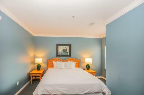 Spacious Palace View Condo 1br Standard