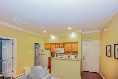 Spacious Palace View Condo 1br Standard