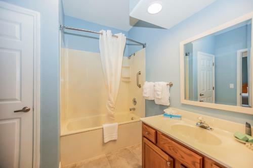 Spacious Palace View Condo 1br Standard