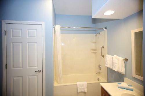 Spacious Palace View Condo 1br Standard