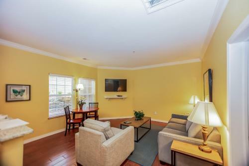 Palace View Apartment Near 76 Strip 1br Standard