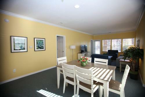 Spacious Condo In Heart Of Branson 2br Standard